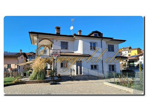 Haus kaufen in Ceva, 400 m² Grundstück, 250 m² Wohnfläche, 4 Zimmer