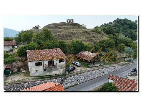 Haus kaufen in Scagnello, 1.900 m² Grundstück, 175 m² Wohnfläche, 4 Zimmer