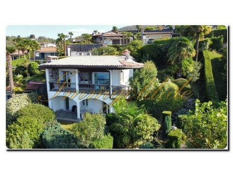 Haus kaufen in Bedero, 480 m² Grundstück, 179 m² Wohnfläche, 4 Zimmer