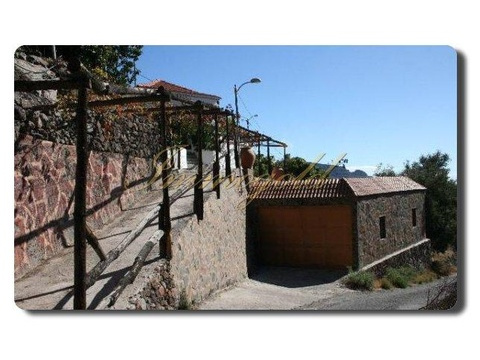 Haus kaufen in Santa Lucía de Tirajana, 1.700 m² Grundstück, 140 m² Wohnfläche, 4 Zimmer