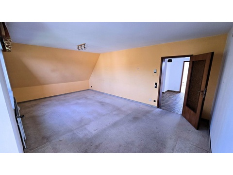 Etagenwohnung kaufen in Halle (Westfalen), mit Stellplatz, 81 m² Wohnfläche, 3 Zimmer