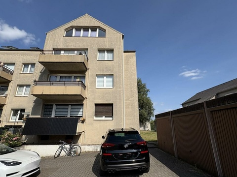 Etagenwohnung kaufen in Duisburg, 116 m² Wohnfläche, 9 Zimmer
