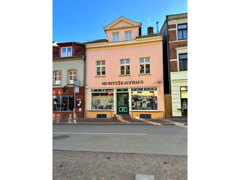 Wohn und Geschäftshaus kaufen in Röbel/Müritz