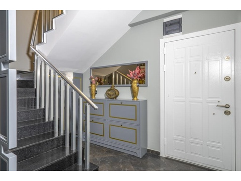 Treppe der PH-Maisonette