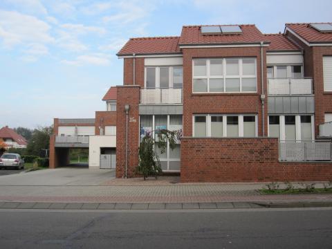 Reihenendhaus mieten in Haren (Ems), mit Stellplatz, 194 m² Grundstück, 194 m² Wohnfläche, 9 Zimmer