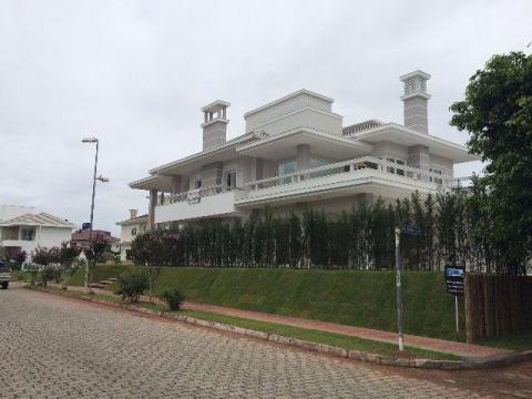 Villa kaufen in State of Santa Catarina, 550 m² Grundstück, 490 m² Wohnfläche, 4 Zimmer