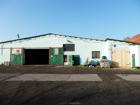 Halle kaufen in Sobótka, 300 m² Lagerfläche
