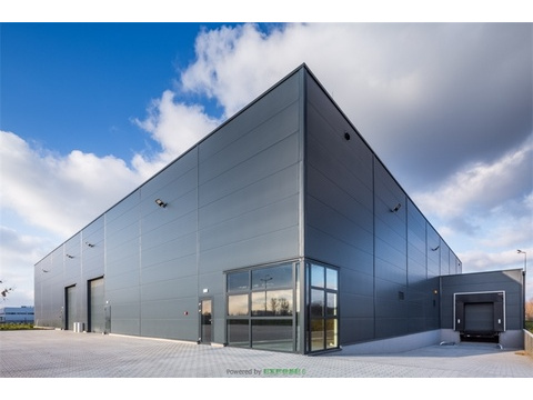 Halle kaufen in Zabrze, 1.925 m² Lagerfläche