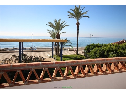 Chalet kaufen in Torrox Costa, 300 m² Grundstück, 150 m² Wohnfläche, 5 Zimmer