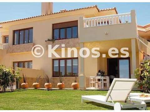 Doppelhaushälfte kaufen in Benalmádena Costa, 210 m² Grundstück, 140 m² Wohnfläche, 3 Zimmer