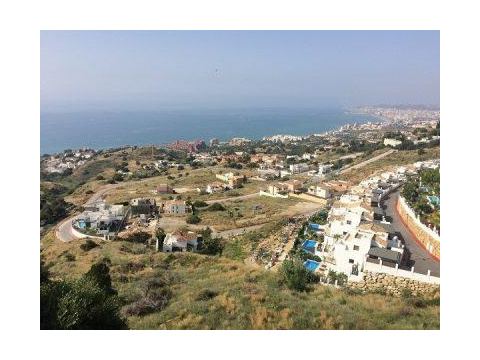 Villa kaufen in Benalmádena Costa, 800 m² Grundstück, 500 m² Wohnfläche, 8 Zimmer