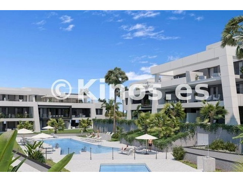 Etagenwohnung kaufen in Estepona, 3 Zimmer