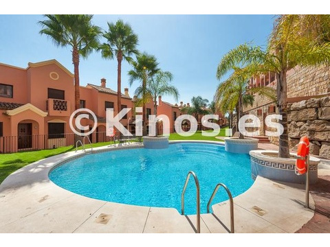 Einfamilienhaus kaufen in Estepona, 150 m² Grundstück, 177 m² Wohnfläche