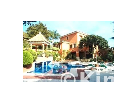 Villa kaufen in Mijas, 4.000 m² Grundstück, 500 m² Wohnfläche, 7 Zimmer