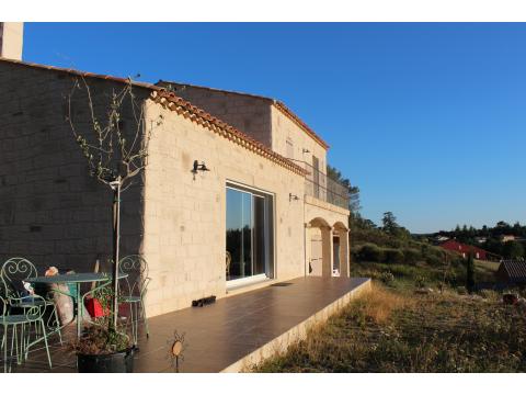 Villa kaufen in Saint-Michel-l'Observatoire, 3.300 m² Grundstück, 180 m² Wohnfläche, 6 Zimmer