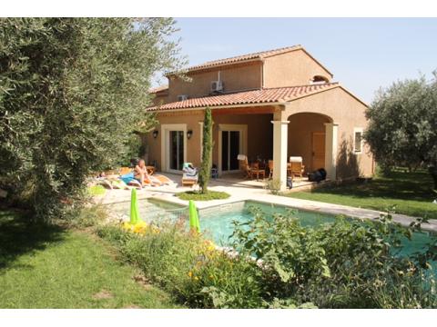 Villa kaufen in Châteauneuf-du-Pape, 1.380 m² Grundstück, 300 m² Wohnfläche, 12 Zimmer