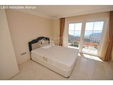 Villa kaufen in Tepe, 500 m² Grundstück, 240 m² Wohnfläche, 4,1 Zimmer