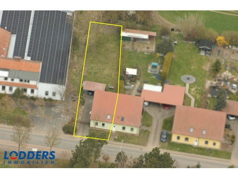 Doppelhaushälfte kaufen in Rochau, mit Stellplatz, 598 m² Grundstück, 108 m² Wohnfläche, 4 Zimmer