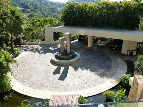 Haus kaufen in Acapulco 13 de Junio, 4.000 m² Grundstück, 2.400 m² Wohnfläche, 11 Zimmer