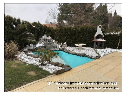 Terrasse mit Pool