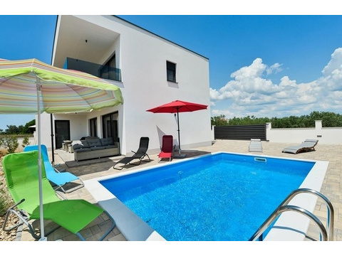 Doppelhaushälfte kaufen in Šibenik, 390 m² Grundstück, 132 m² Wohnfläche, 5 Zimmer