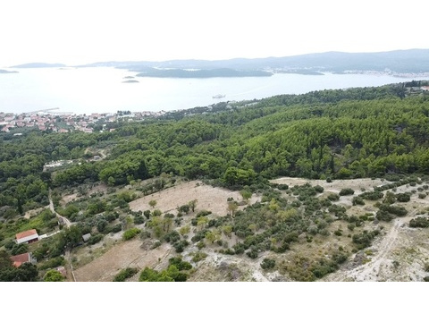 Grundstück kaufen in Orebić, 1.590 m² Grundstück