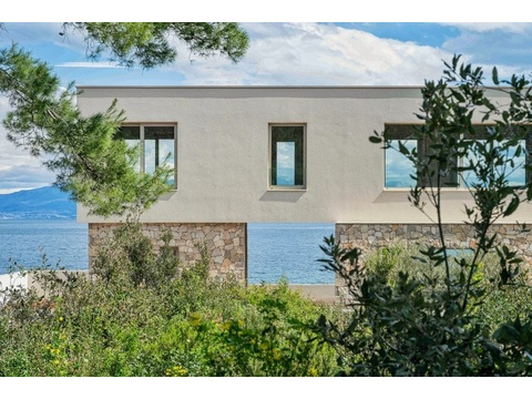 Villa kaufen in Gespanschaft Split-Dalmatien, mit Stellplatz, 700 m² Grundstück, 190 m² Wohnfläche, 5 Zimmer