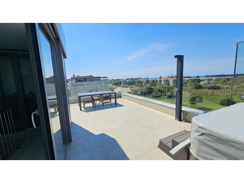 Maisonette- Wohnung kaufen in Novigrad, mit Stellplatz, 94 m² Wohnfläche, 3 Zimmer