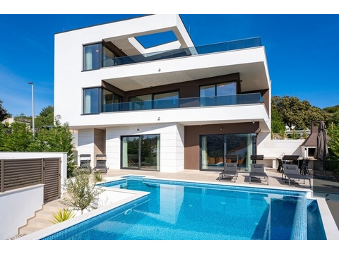 Villa kaufen in Primošten, mit Stellplatz, 554 m² Grundstück, 286 m² Wohnfläche, 5 Zimmer