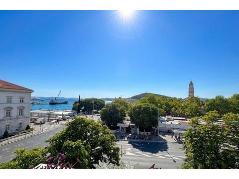 Wohnung kaufen in Split, 140 m² Wohnfläche, 4 Zimmer