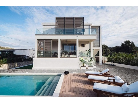Villa kaufen in Primošten, mit Stellplatz, 550 m² Grundstück, 220 m² Wohnfläche, 5 Zimmer