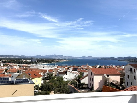 Etagenwohnung kaufen in Vodice, mit Stellplatz, 99,42 m² Wohnfläche, 3 Zimmer