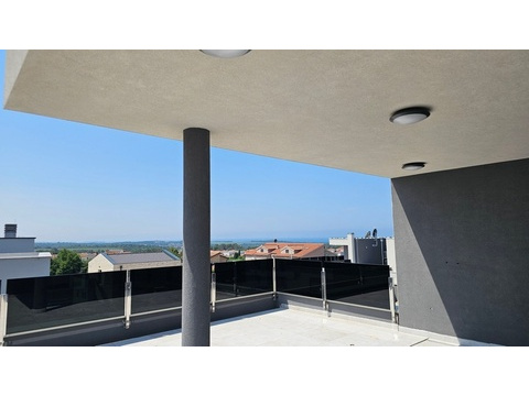 Penthousewohnung kaufen in Vabriga, mit Stellplatz, 99 m² Wohnfläche, 3 Zimmer