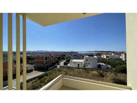Wohnung kaufen in Vodice, mit Stellplatz, 77,8 m² Wohnfläche, 3 Zimmer