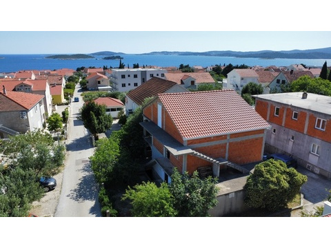 Einfamilienhaus kaufen in Orebić, 342 m² Grundstück, 235 m² Wohnfläche, 6 Zimmer