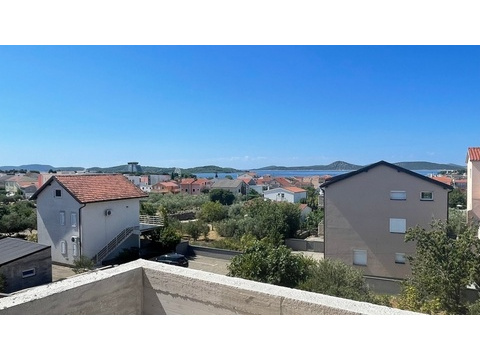 Ausblick vom Neubau über Vodice Richtung Meer