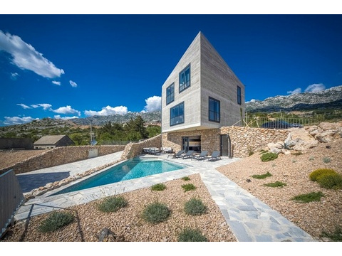 Villa kaufen in Karlobag, mit Stellplatz, 350 m² Grundstück, 150 m² Wohnfläche, 6 Zimmer