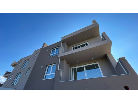 Maisonette- Wohnung kaufen in Vodice, mit Garage, 120 m² Wohnfläche, 3 Zimmer
