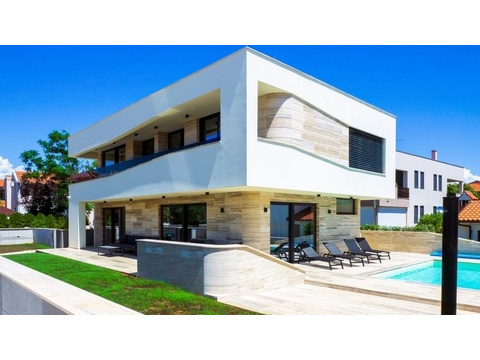 Villa kaufen in Privlaka, mit Stellplatz, 565 m² Grundstück, 272 m² Wohnfläche