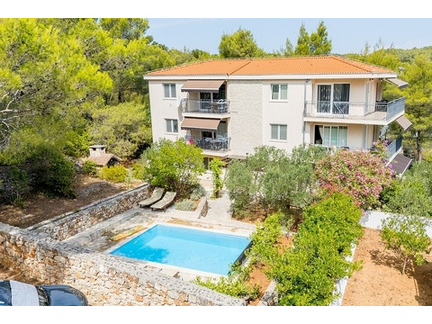 Villa kaufen in Hvar, mit Stellplatz, 1.000 m² Grundstück, 360 m² Wohnfläche, 17 Zimmer