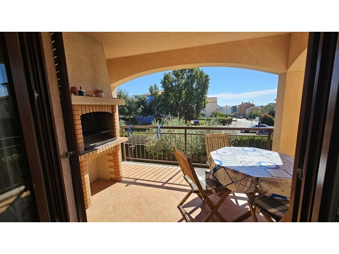 Wohnung kaufen in Novigrad, mit Stellplatz, 67 m² Wohnfläche, 4 Zimmer