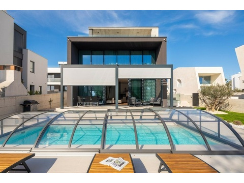 Villa kaufen in Zadar, 655 m² Grundstück, 350 m² Wohnfläche, 5 Zimmer