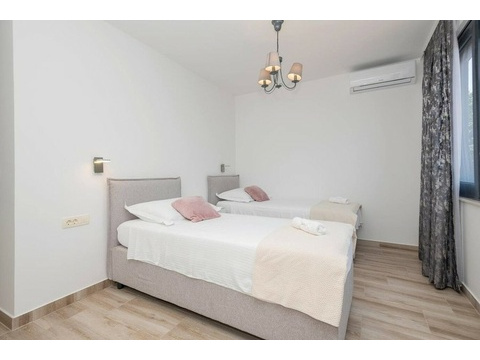 Schlafzimmer mit Klimagerät