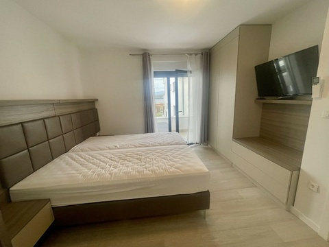 Schlafzimmer mit Balkontür