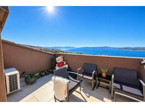 Maisonette- Wohnung kaufen in Crikvenica, 129 m² Wohnfläche, 4 Zimmer