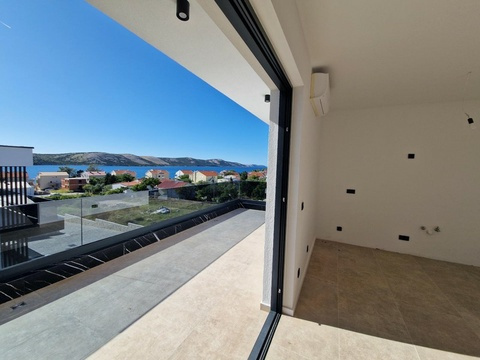 Loggia mit Blick auf das Meer