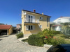 Mehrfamilienhaus kaufen in Malinska, mit Stellplatz, 411 m² Grundstück, 250 m² Wohnfläche, 9 Zimmer