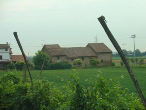 Bauernhaus kaufen in Imola, 6.000 m² Grundstück, 850 m² Wohnfläche, 45 Zimmer