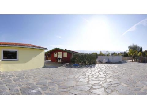 Villa mieten in Denia, 1.000 m² Grundstück, 150 m² Wohnfläche, 3 Zimmer