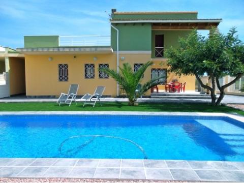 Villa kaufen in Denia, 600 m² Grundstück, 207 m² Wohnfläche, 3 Zimmer